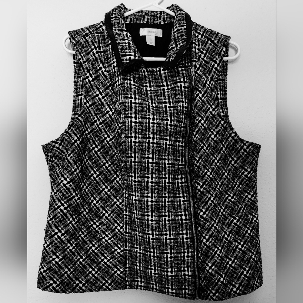 CJ Banks Women's Black and White Plaid Vest Full Zip Lined Faux Leather Trim-1X